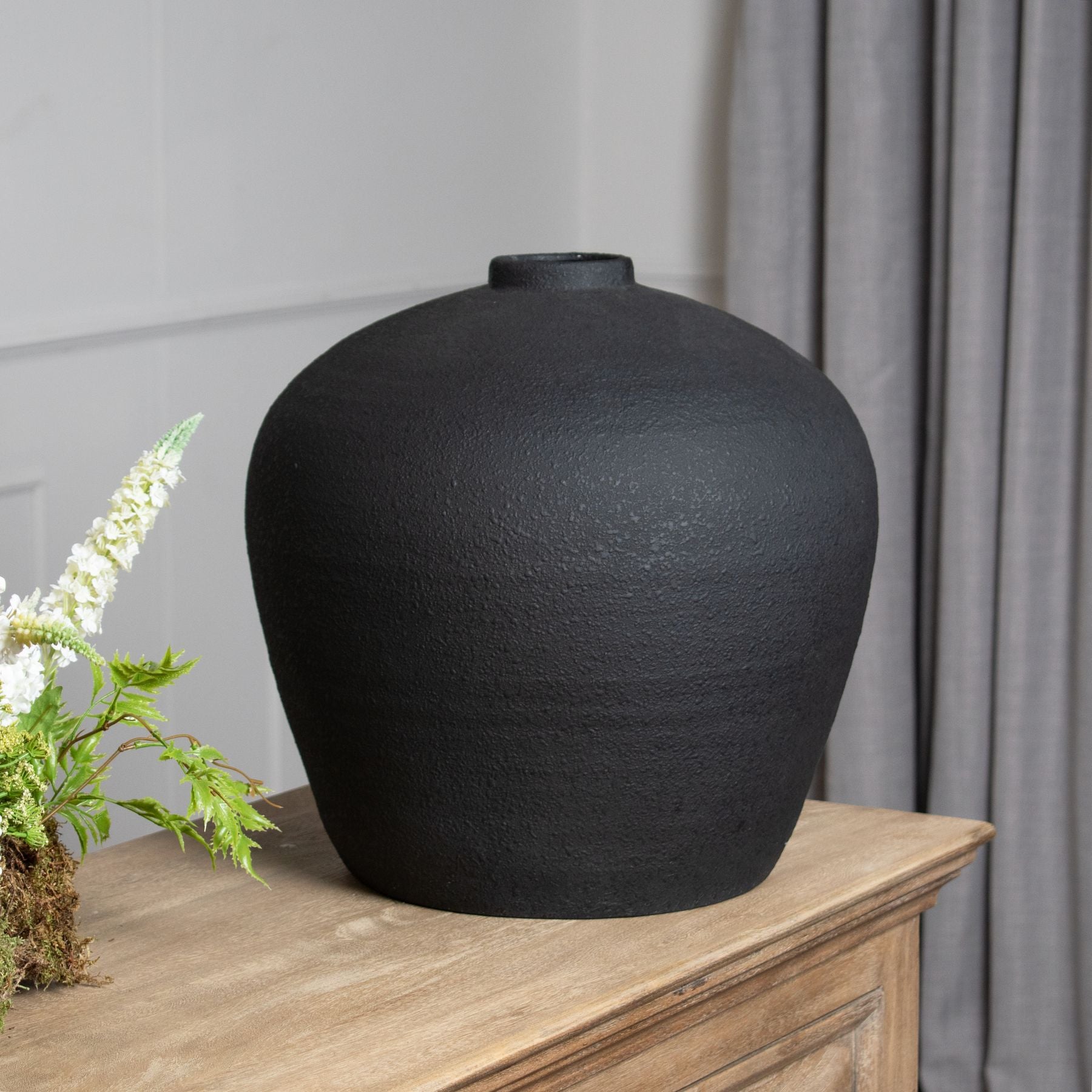 Matt Black Astral Vase – Large Contemporary Vase