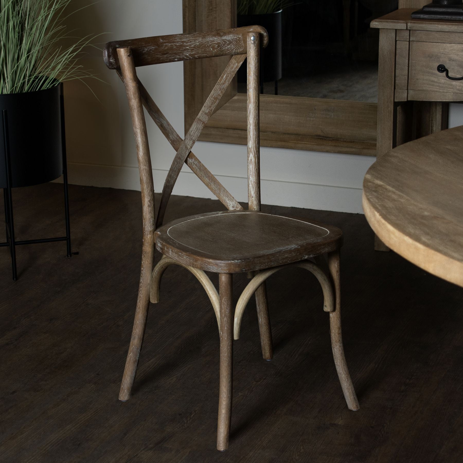 Light Oak Cross Back Dining Chair – Rustic Charm & Elegant Design