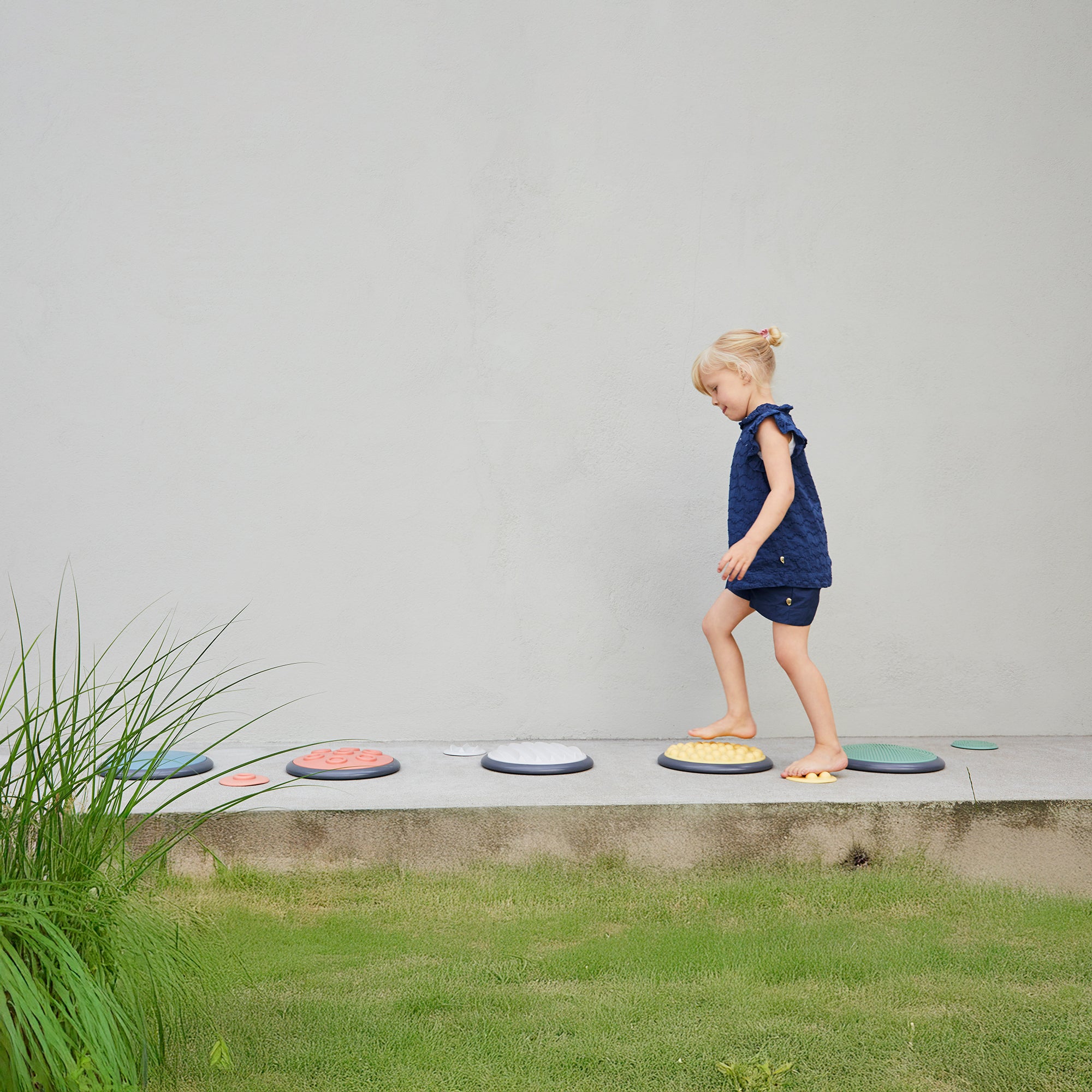 Gonge Tactile Discs Set – Sensory Play Discs for Hands and Feet, 10 Pieces