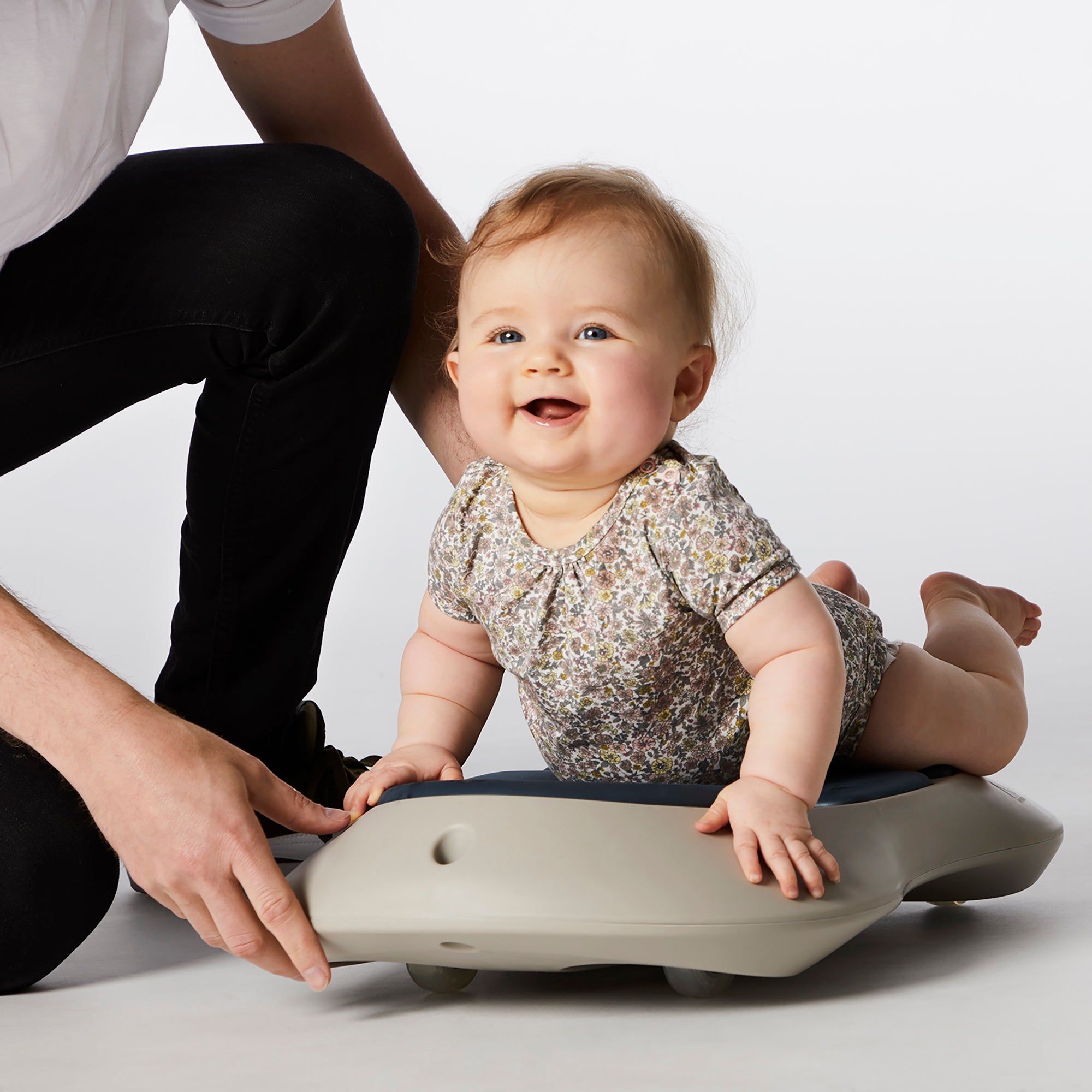 Gonge Floor Surfer Roller Board – Sensory Vestibular Development Toy for Kids