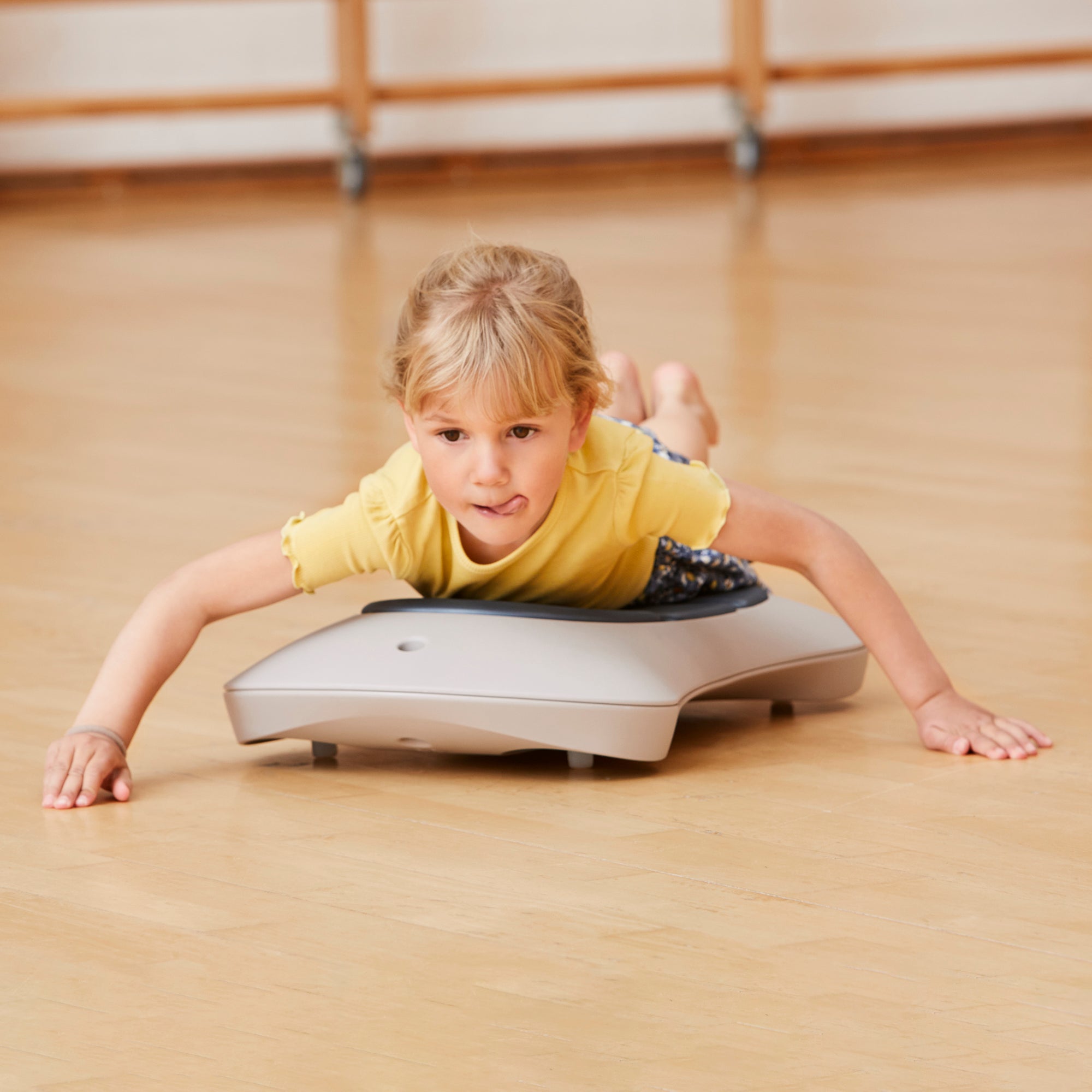 Gonge Floor Surfer Roller Board – Sensory Vestibular Development Toy for Kids