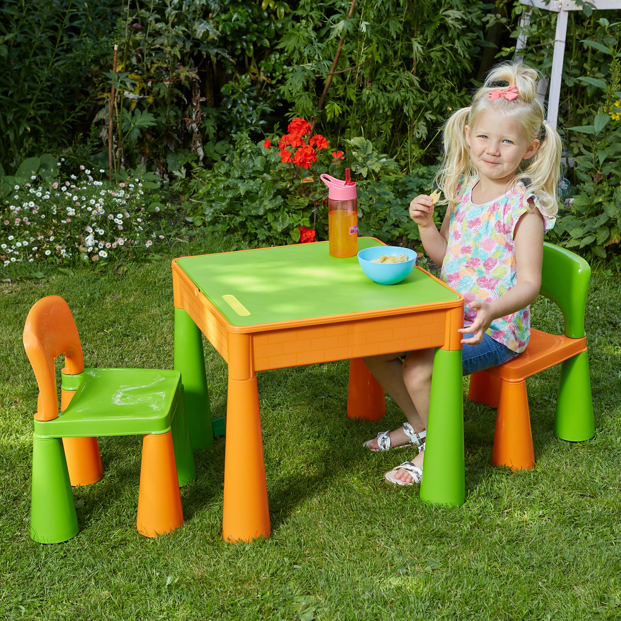 Kids 5-in-1 Activity Table & 2 Chairs Set – Reversible Construction, Sand & Water Play
