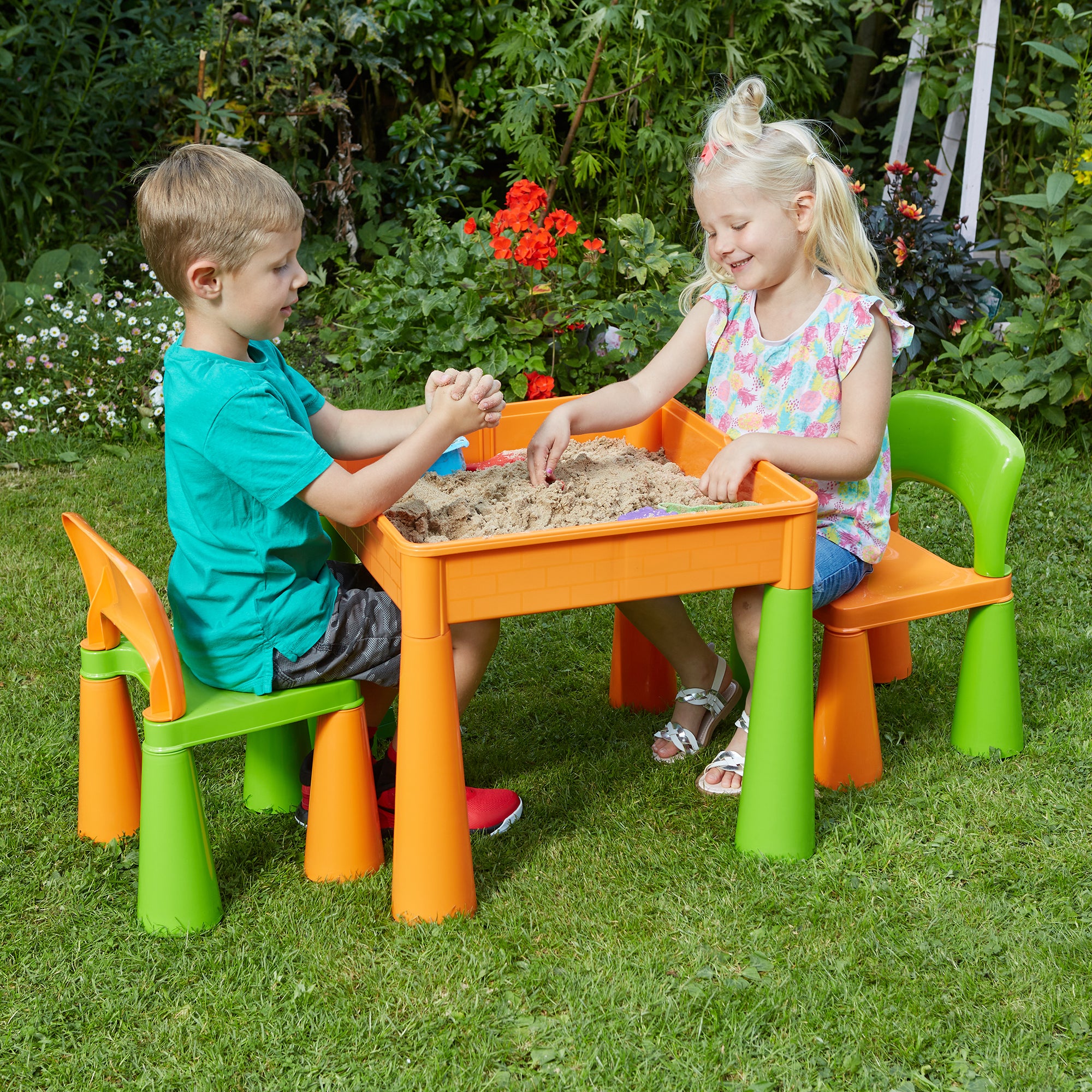 Kids 5-in-1 Activity Table & 2 Chairs Set – Reversible Construction, Sand & Water Play