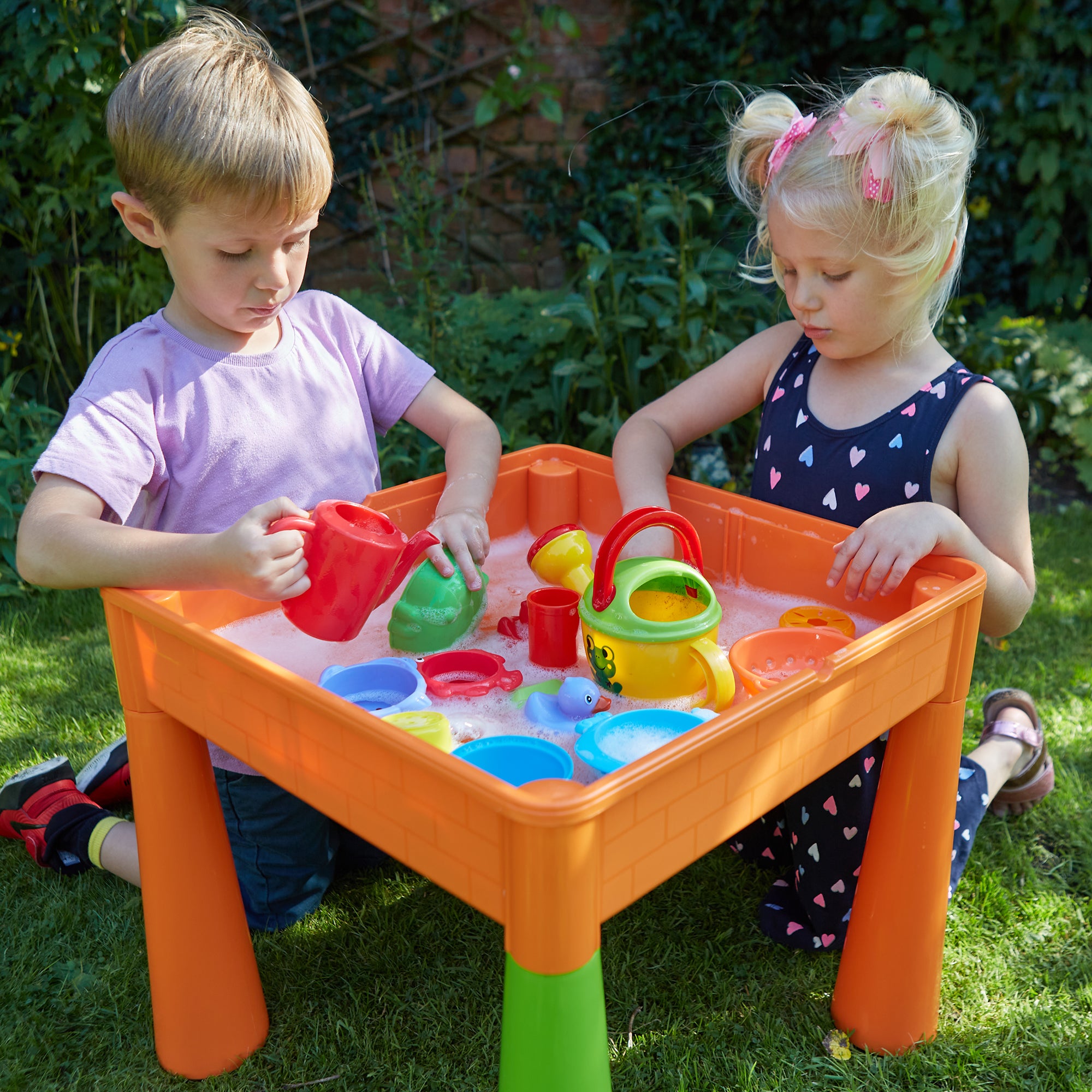Kids 5-in-1 Activity Table & 2 Chairs Set – Reversible Construction, Sand & Water Play