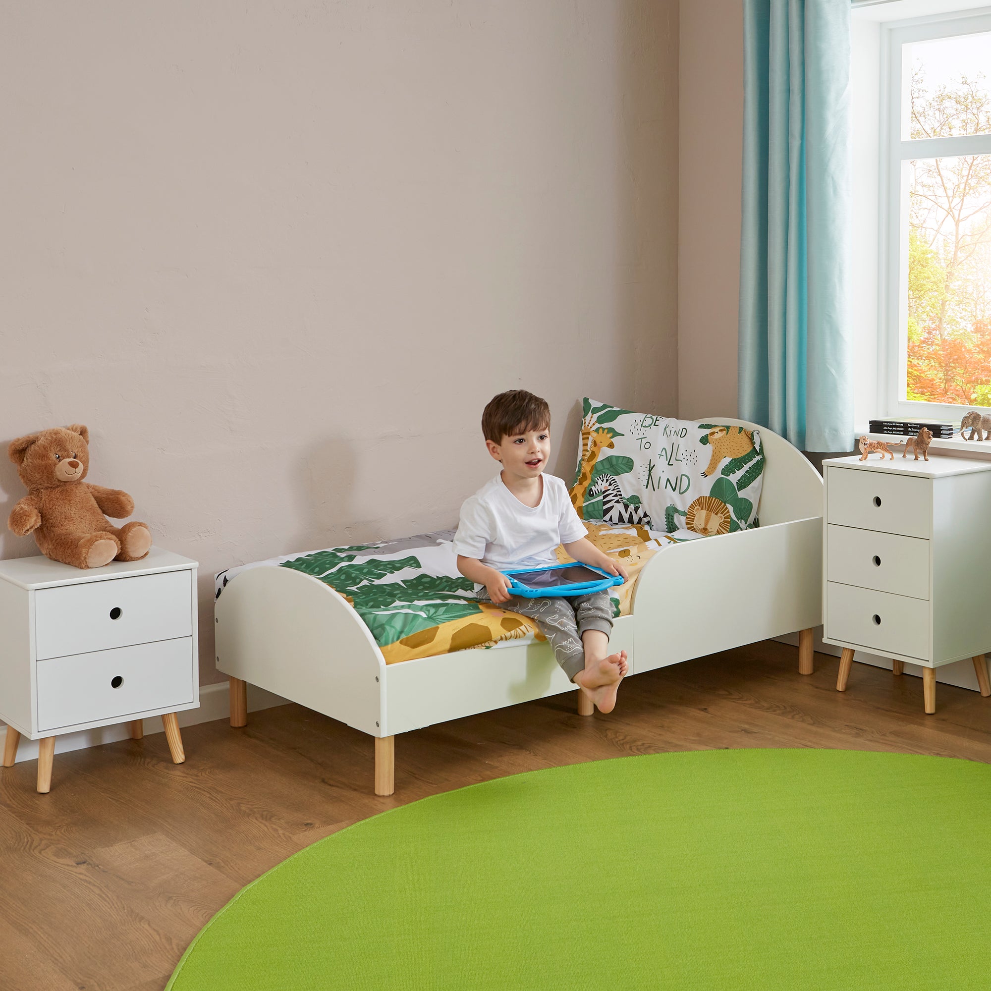 White Kids Toddler Bed – Low Ground Safe Transition Cot Bed Ages 18m-5y
