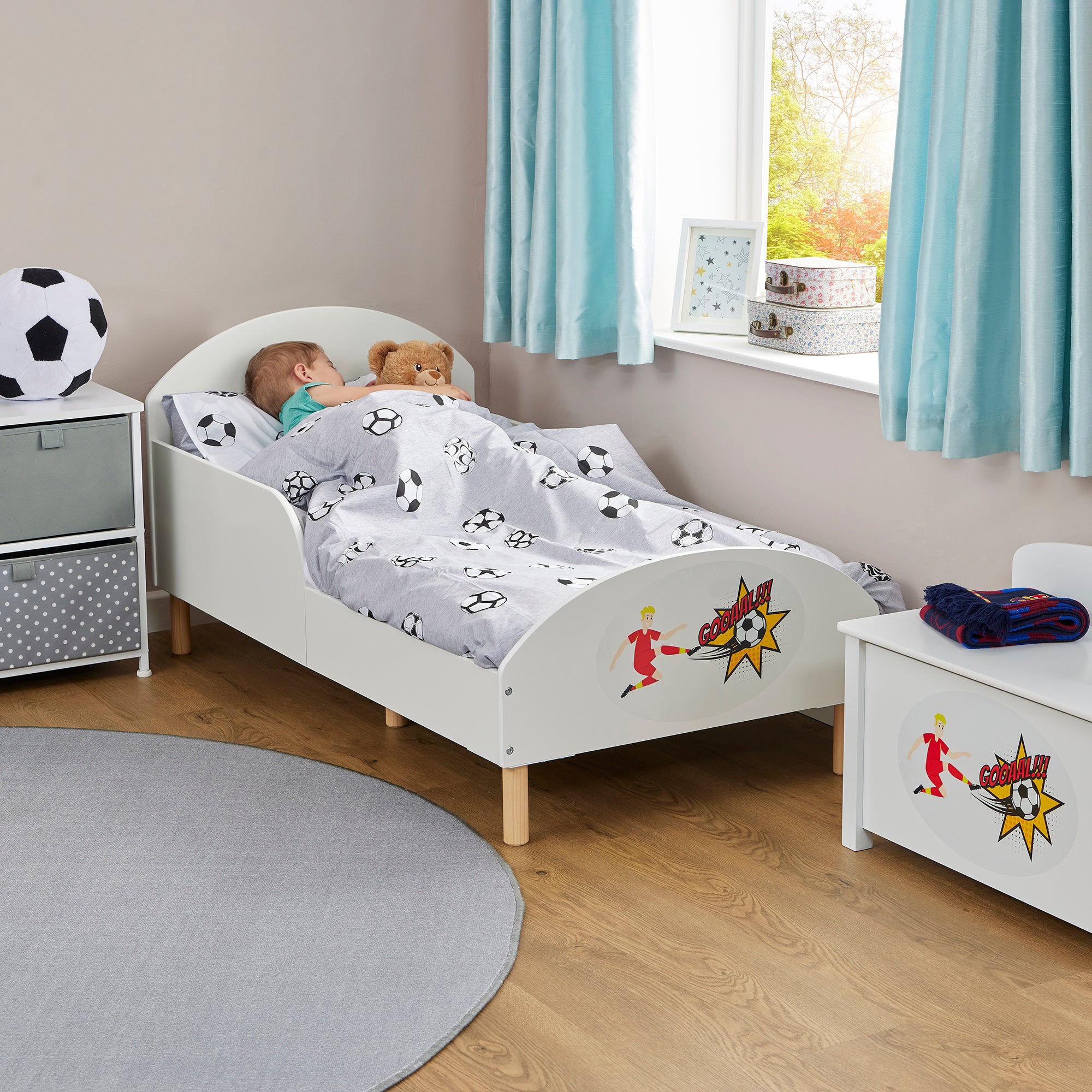 Football Themed Toddler Bed – Kids Soccer Design Cot Transition Bed