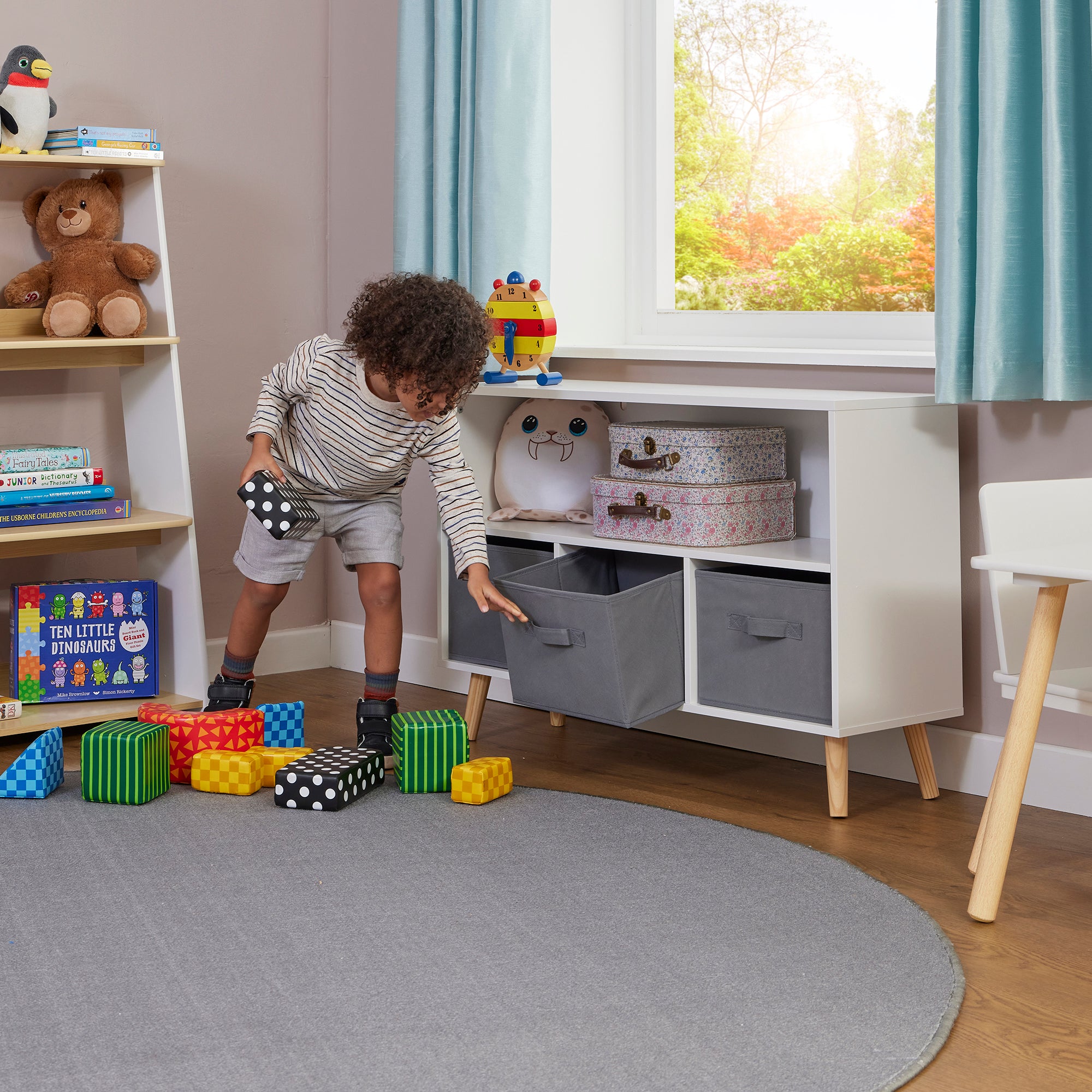 Kids Storage Shelf with 3 Fabric Bins (Ages 3-12 Years)