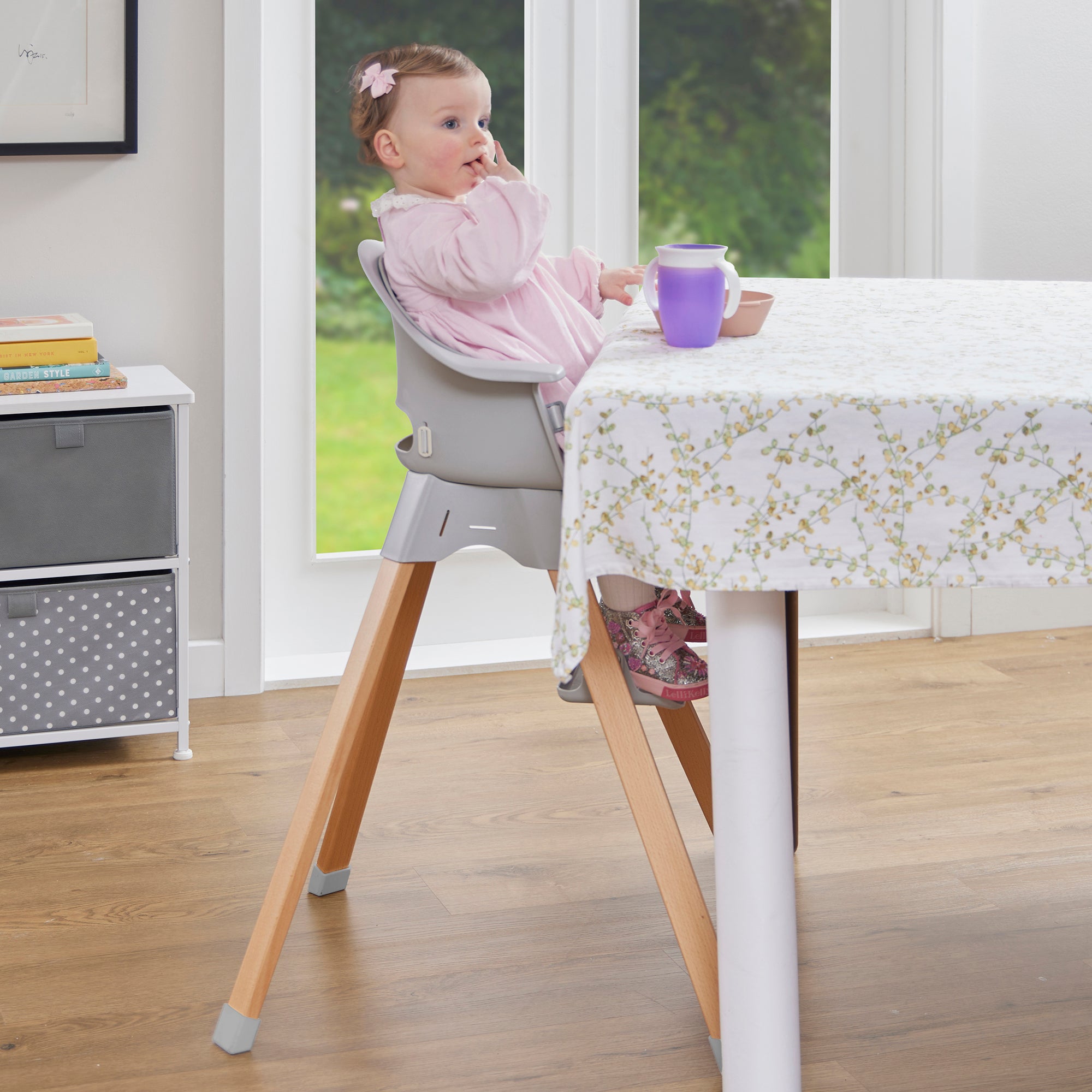 Kids Nordic Highchair – Adjustable Tray & Footrest (6 Months+)