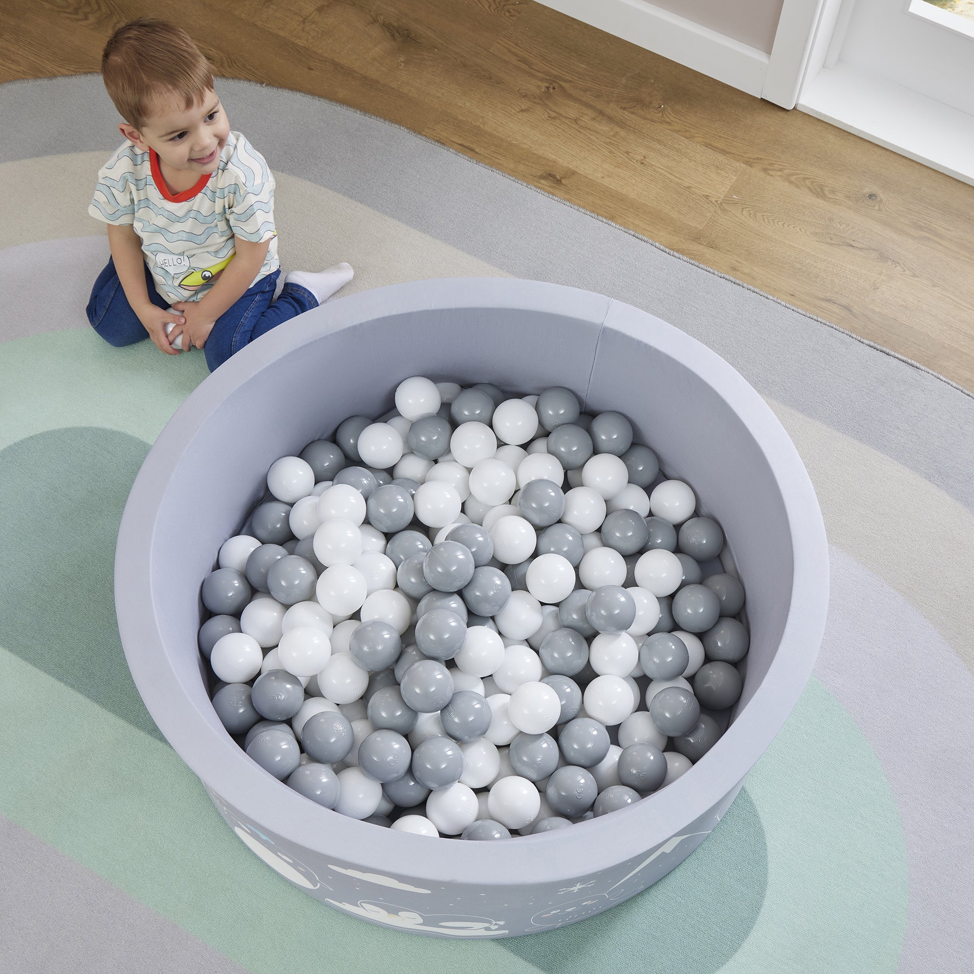 Kids Soft Foam Ball Pit with 200 balls – Sensory Play (6 Months-3 Years)