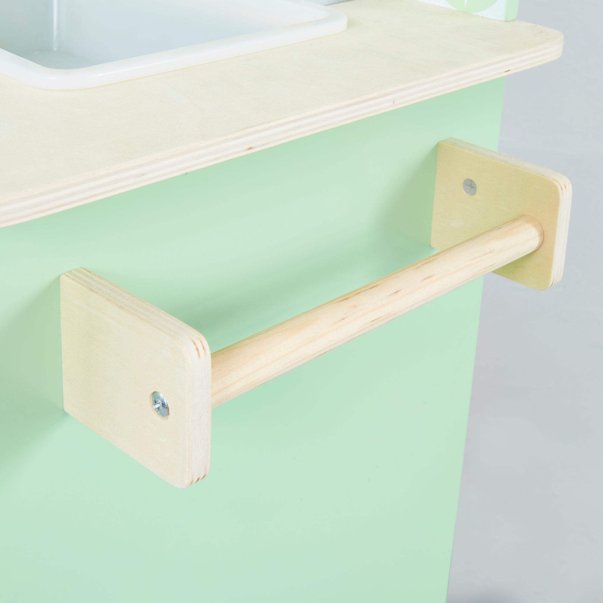 Kids Retro Wooden Play Kitchen with 8 Accessories (Ages 3+)