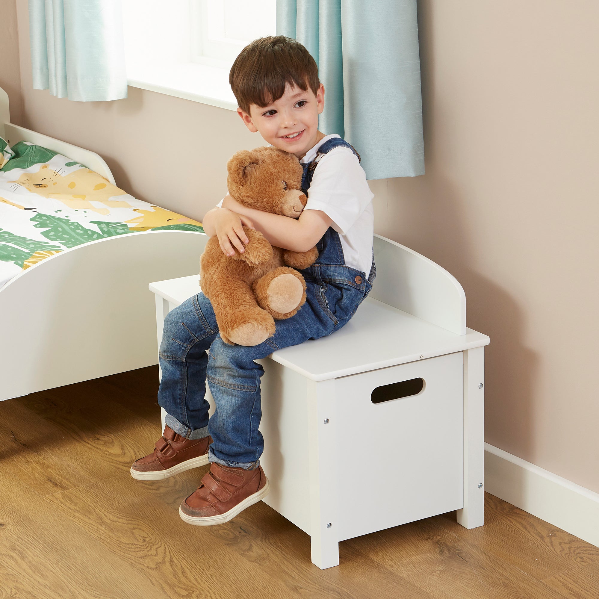 Kids Classic White Wooden Toy Box Storage (Ages 3+)