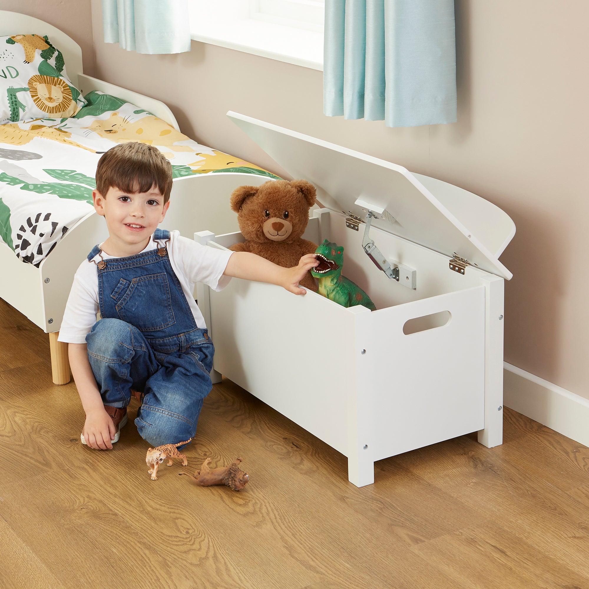 Kids Classic White Wooden Toy Box Storage (Ages 3+)