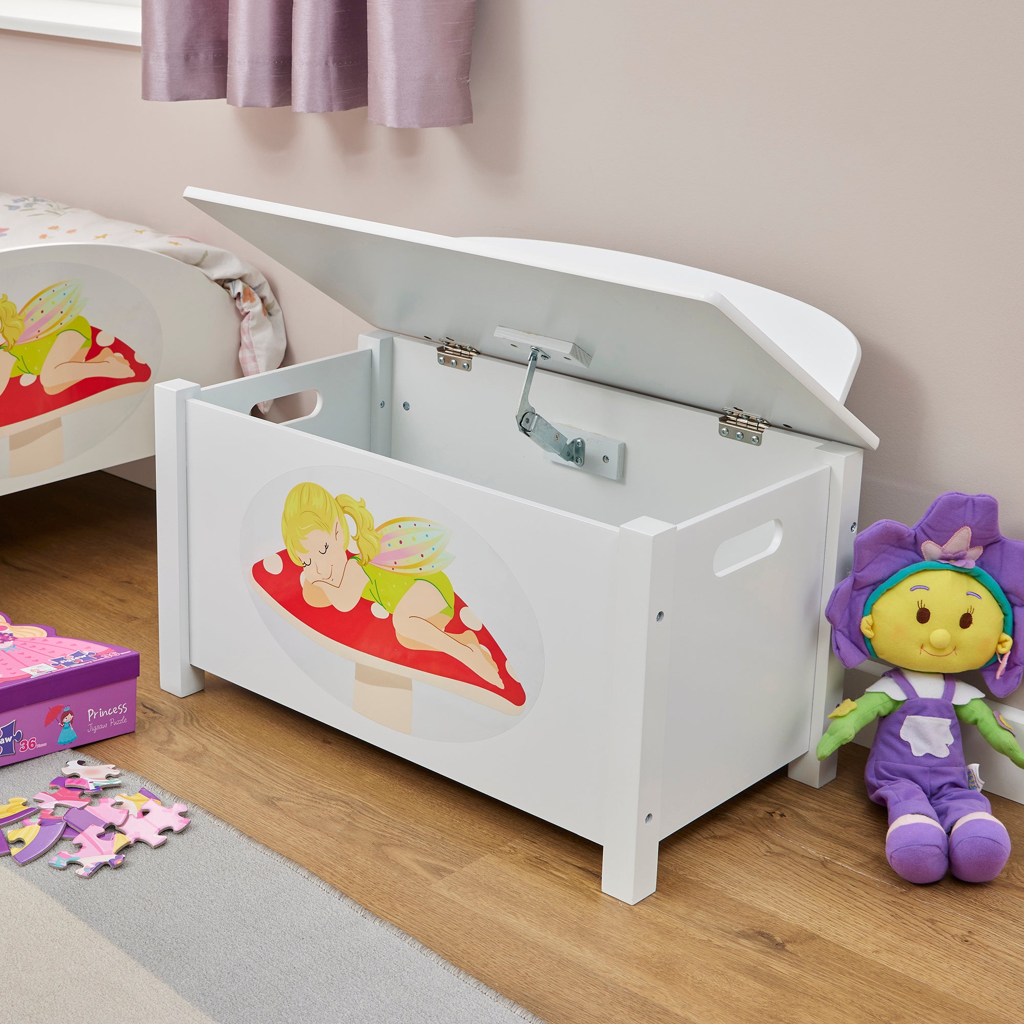 Kids White Wooden Toy Box Safe Hinged Storage (Ages 3+)