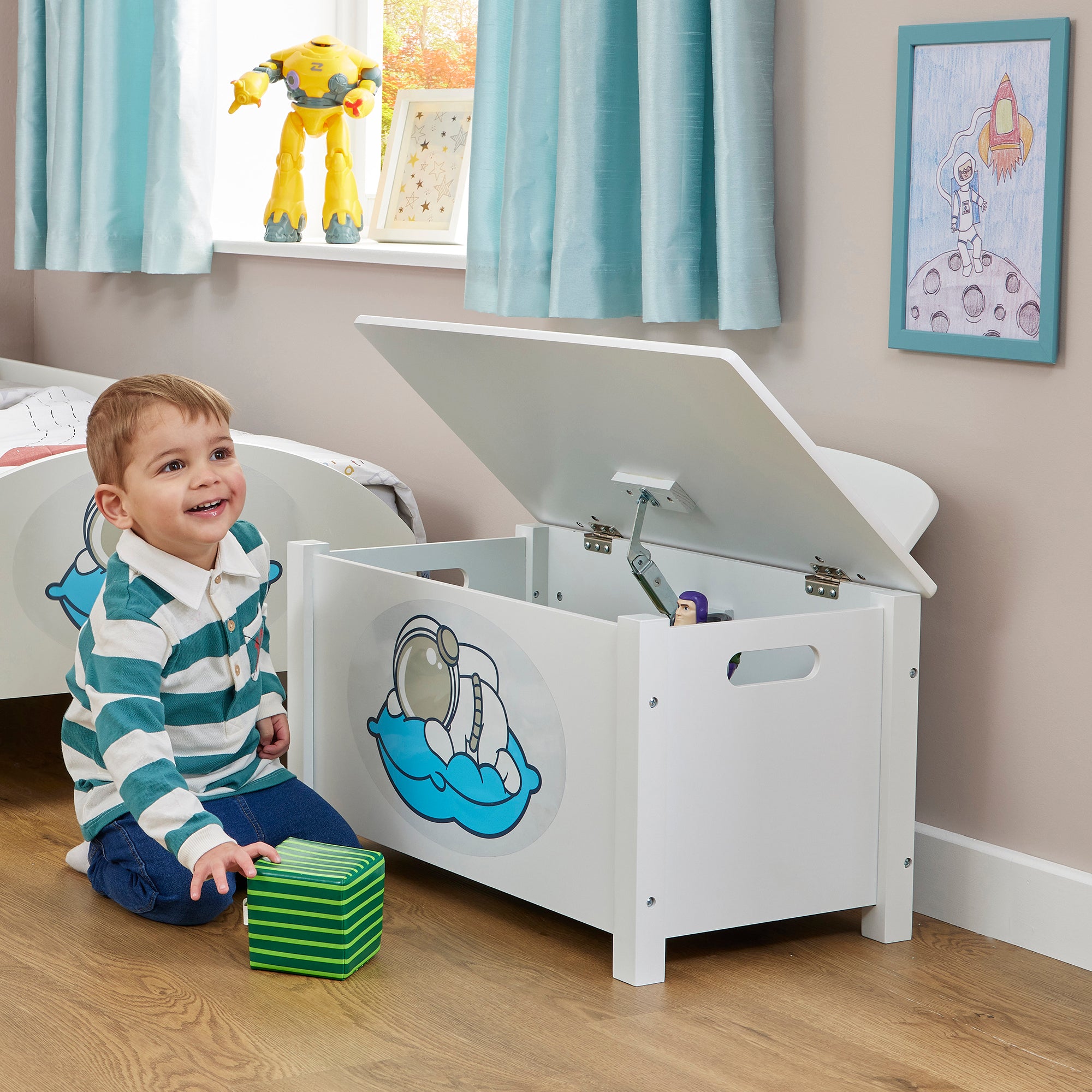 Kids White Wooden Space Toy Box Safe Hinged Storage (Ages 3+)