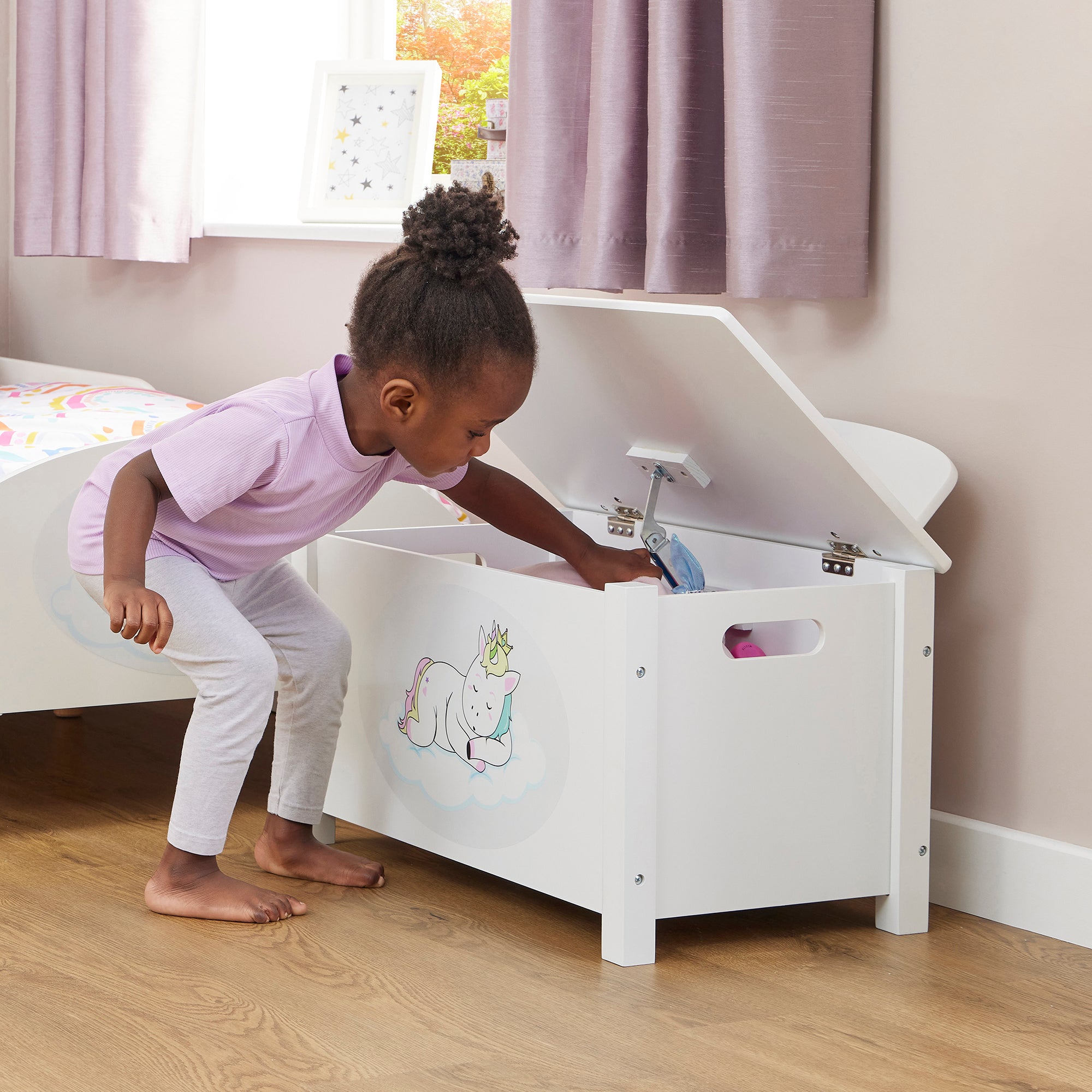 Kids White Wooden Unicorn Toy Box Safe Hinged Storage (Ages 3+)
