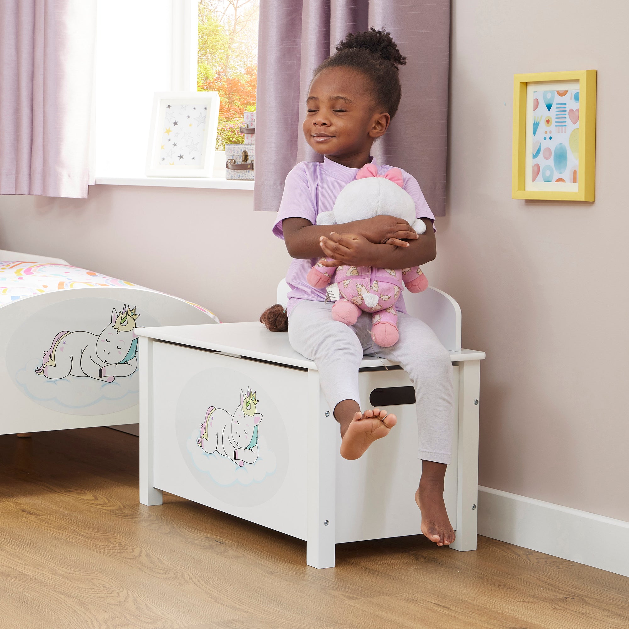 Kids White Wooden Unicorn Toy Box Safe Hinged Storage (Ages 3+)