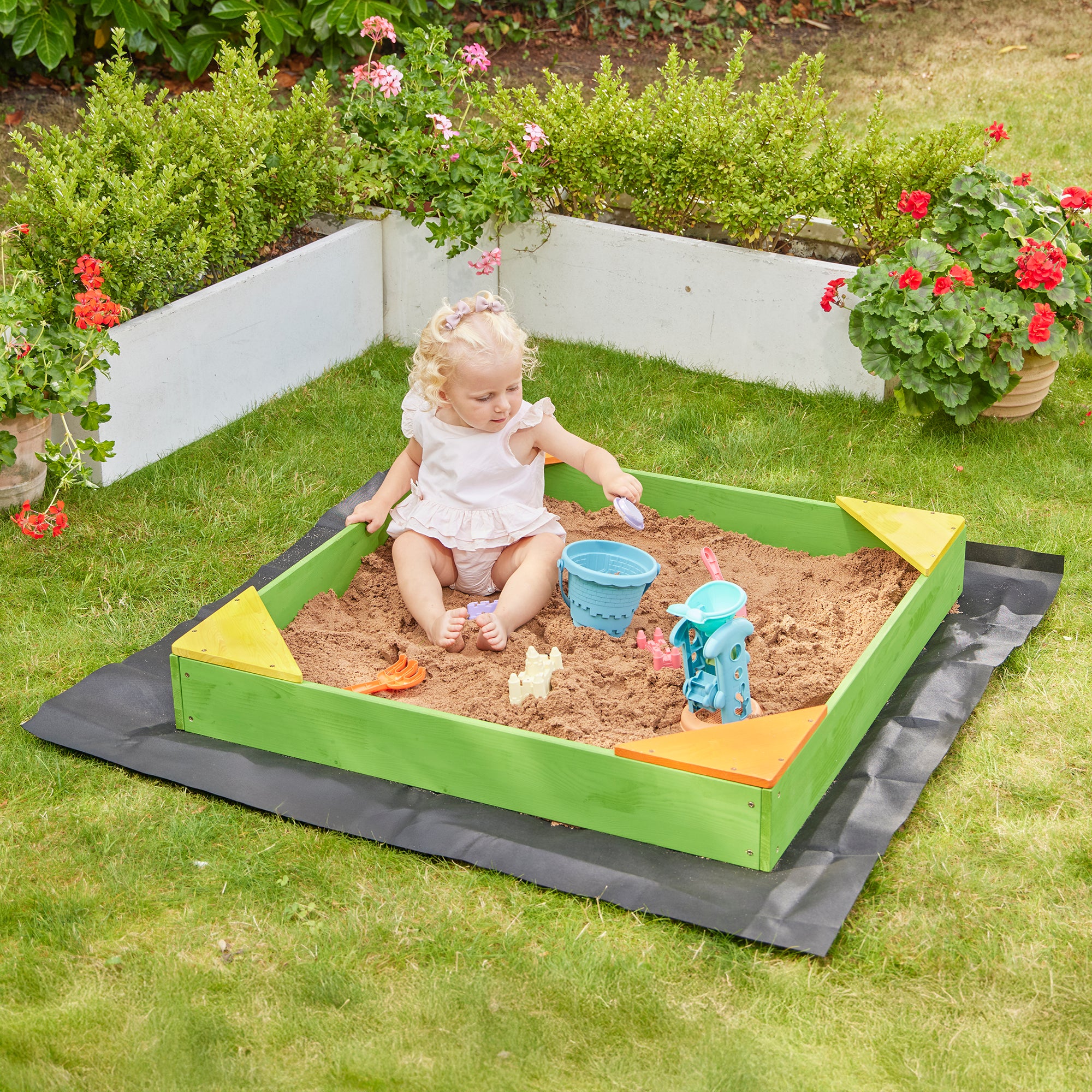 Kids Wooden Sandpit with Cover Cedar (18 Months+)