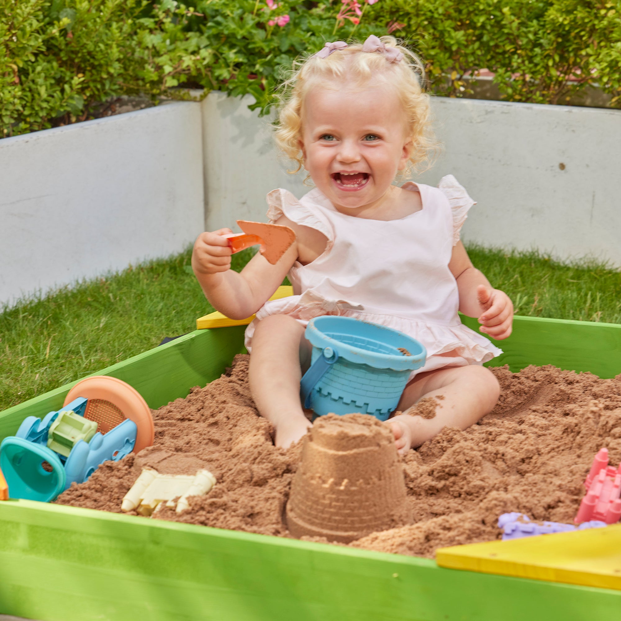 Kids Wooden Sandpit with Cover Cedar (18 Months+)
