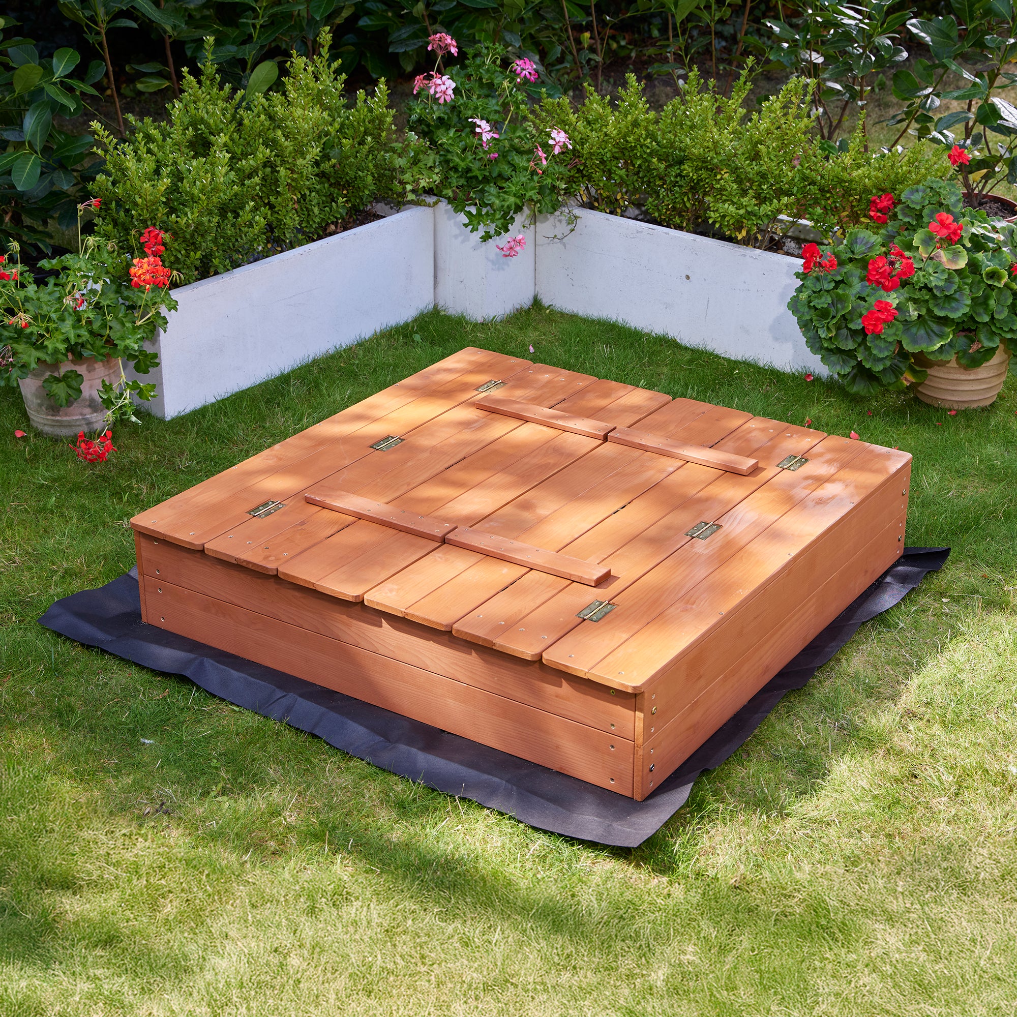 Children's Wooden Sandpit with Bench Seats and Cover (18 Months+)