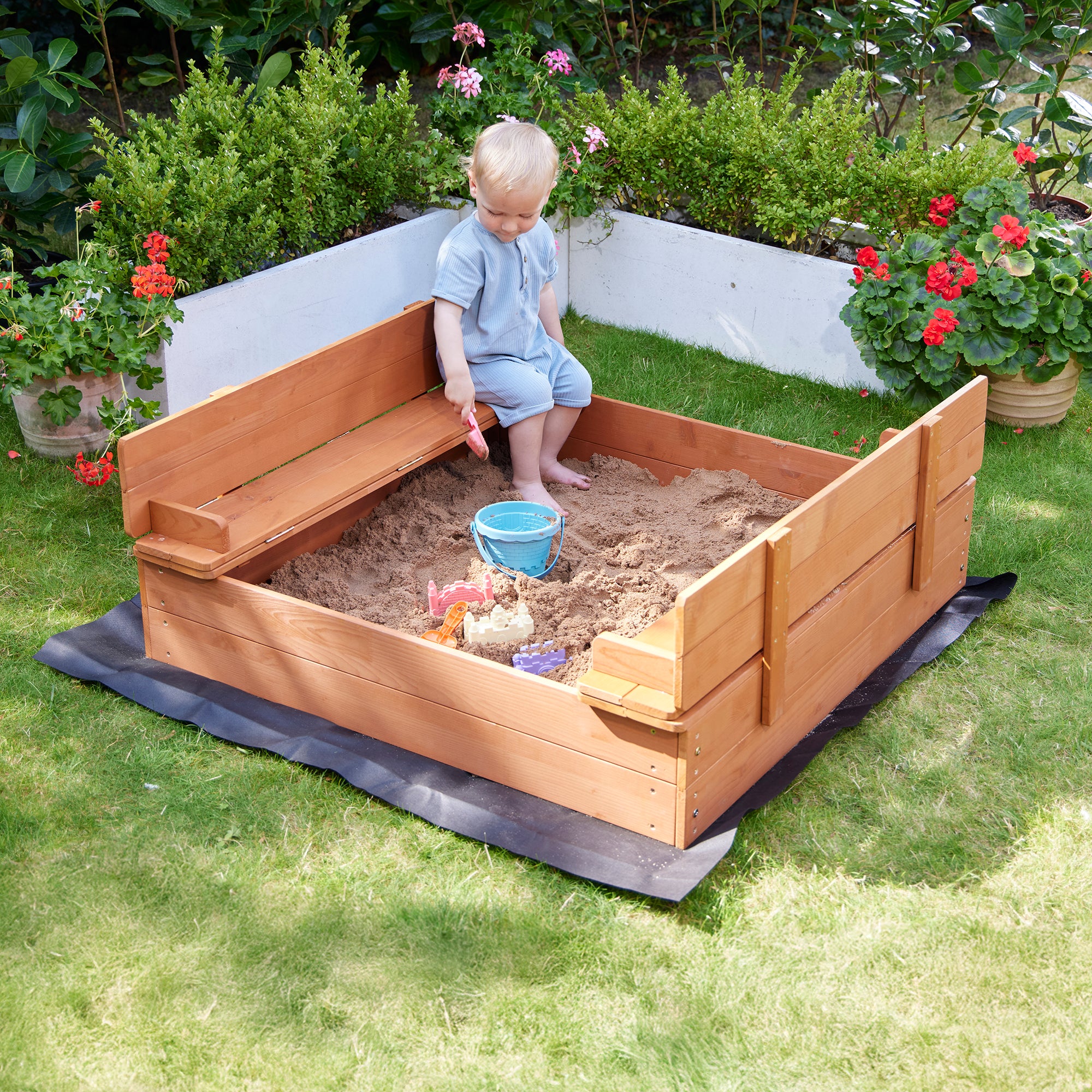Children's Wooden Sandpit with Bench Seats and Cover (18 Months+)