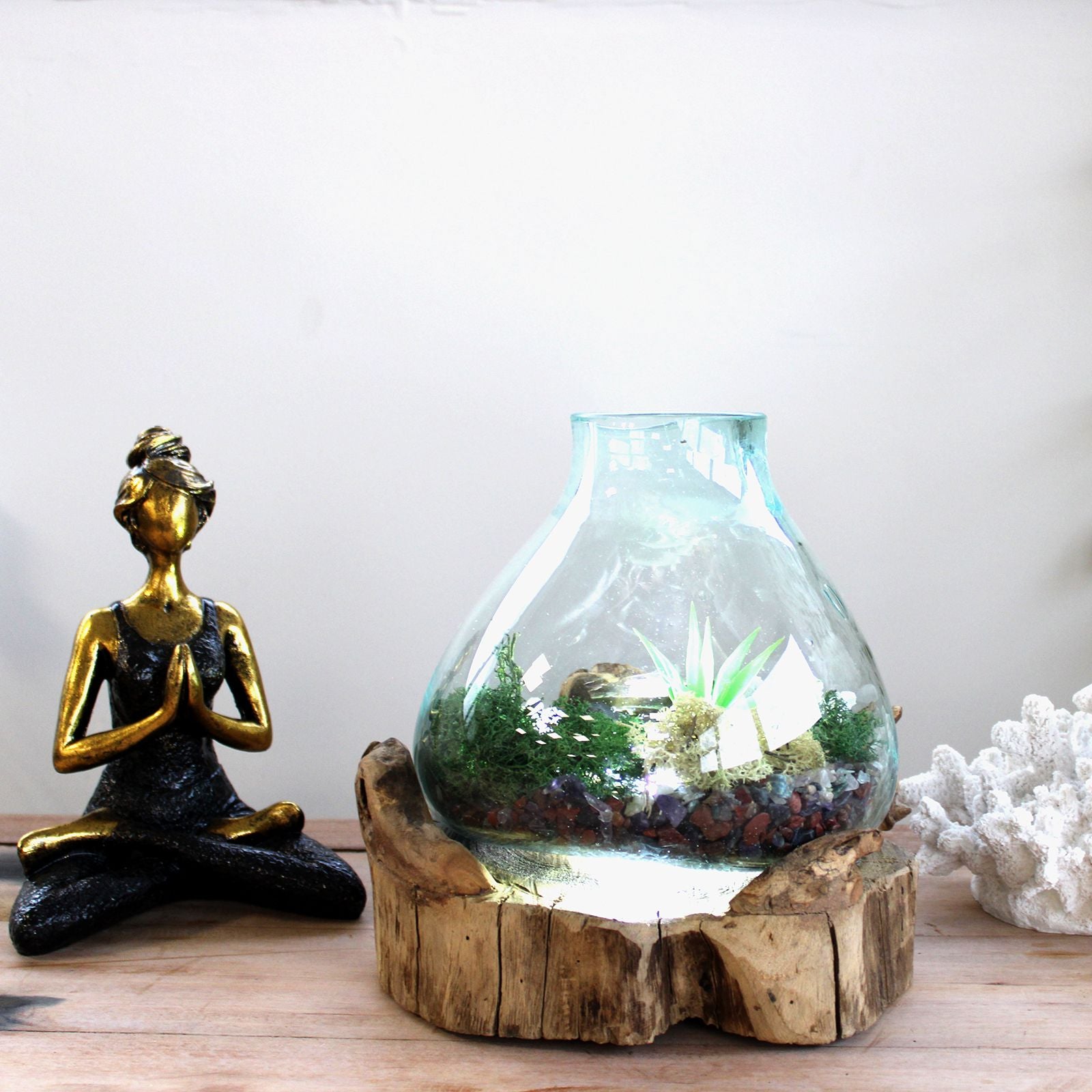 Handmade Molten Glass 3.7L Fish Tank with Light Base – 30cm