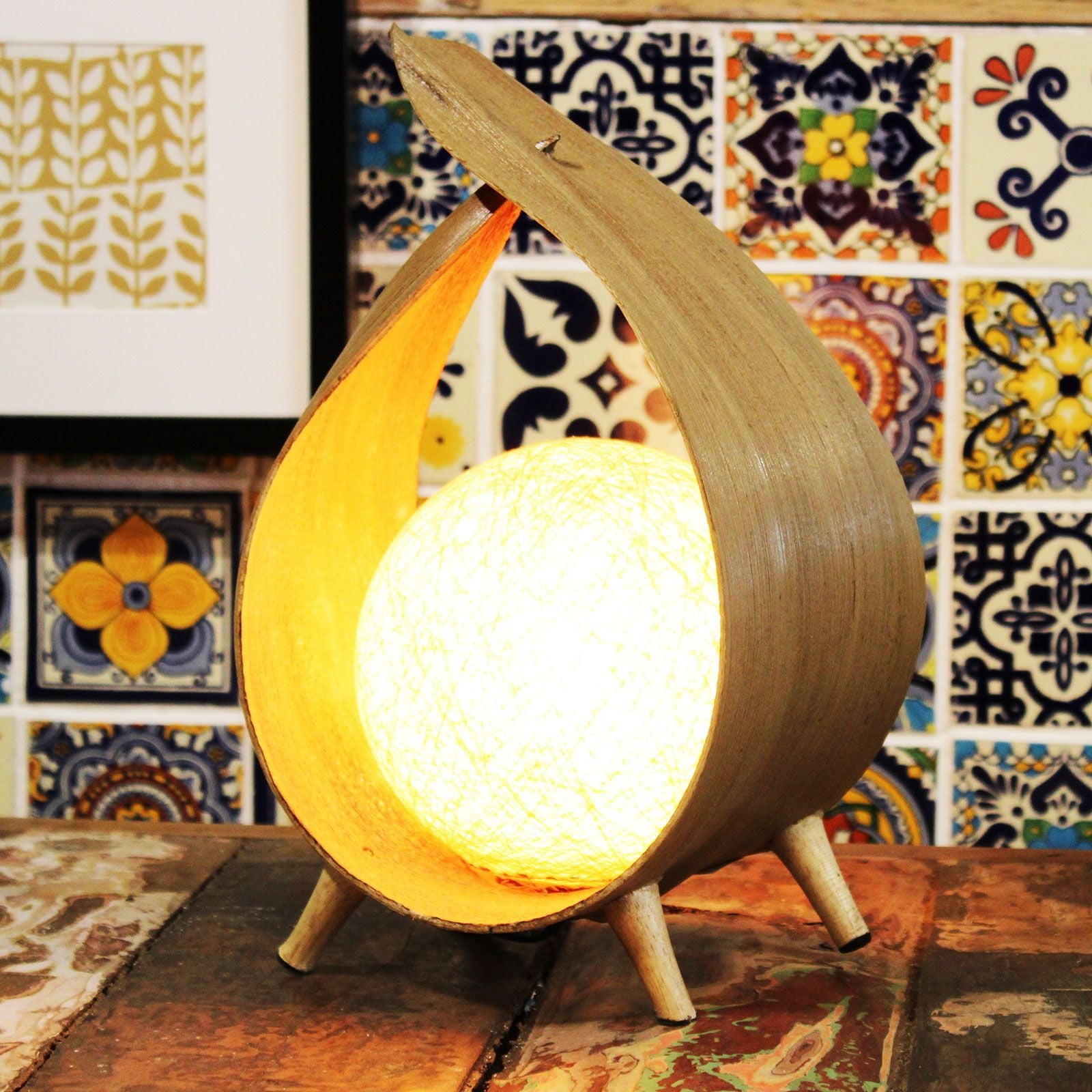 Natural Coconut Lamp - Natural Loop - Handcrafted & Eco