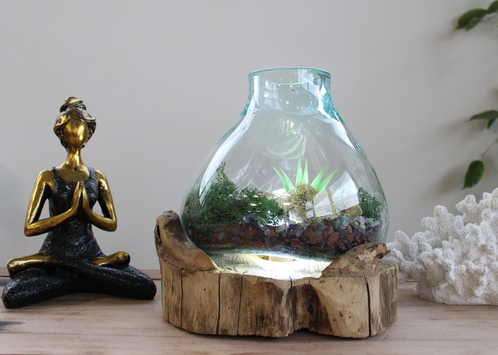 Handmade Molten Glass 3.7L Fish Tank with Light Base – 30cm