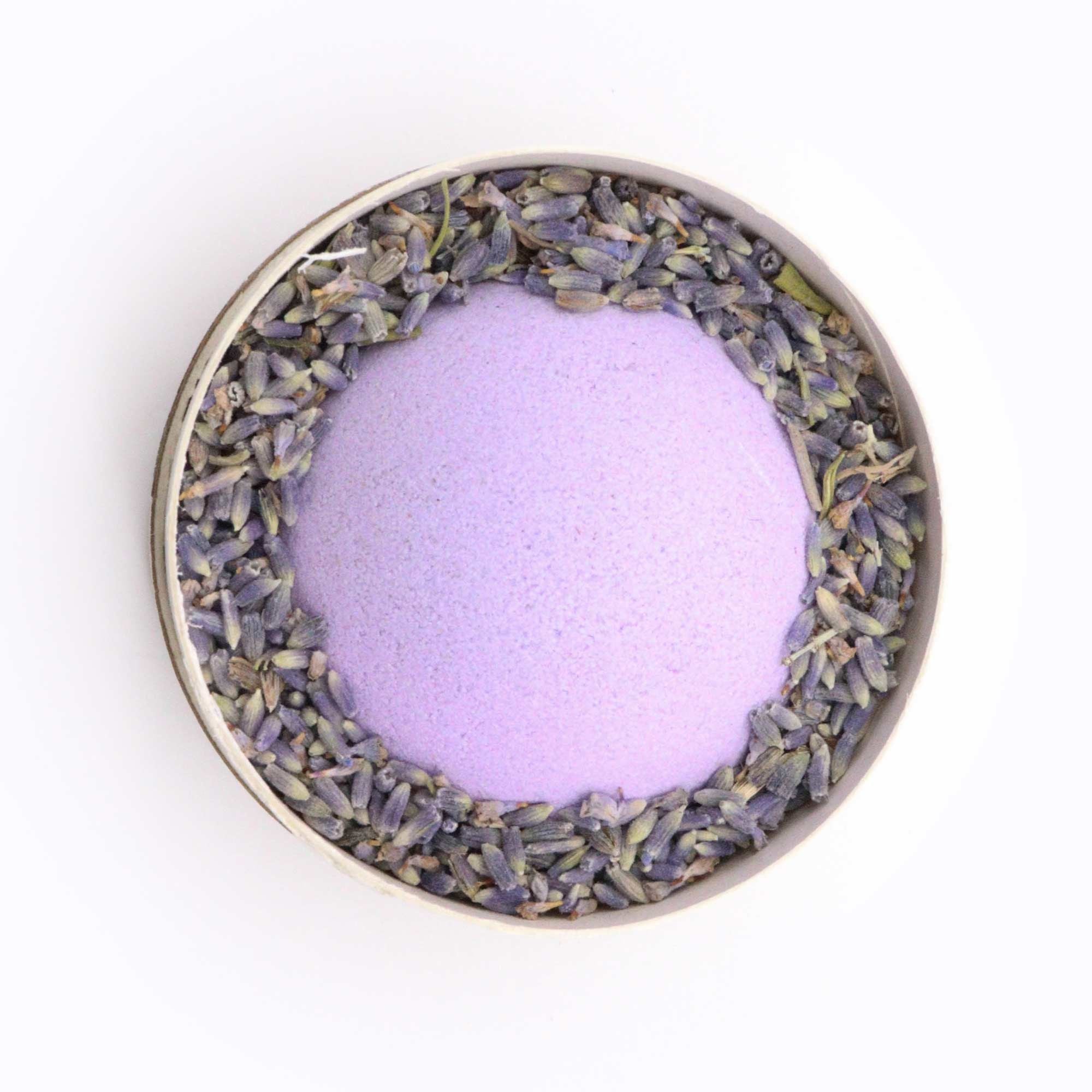 Enchanting Heart Heaven - Bath bomb, sea salt & flower petals set
