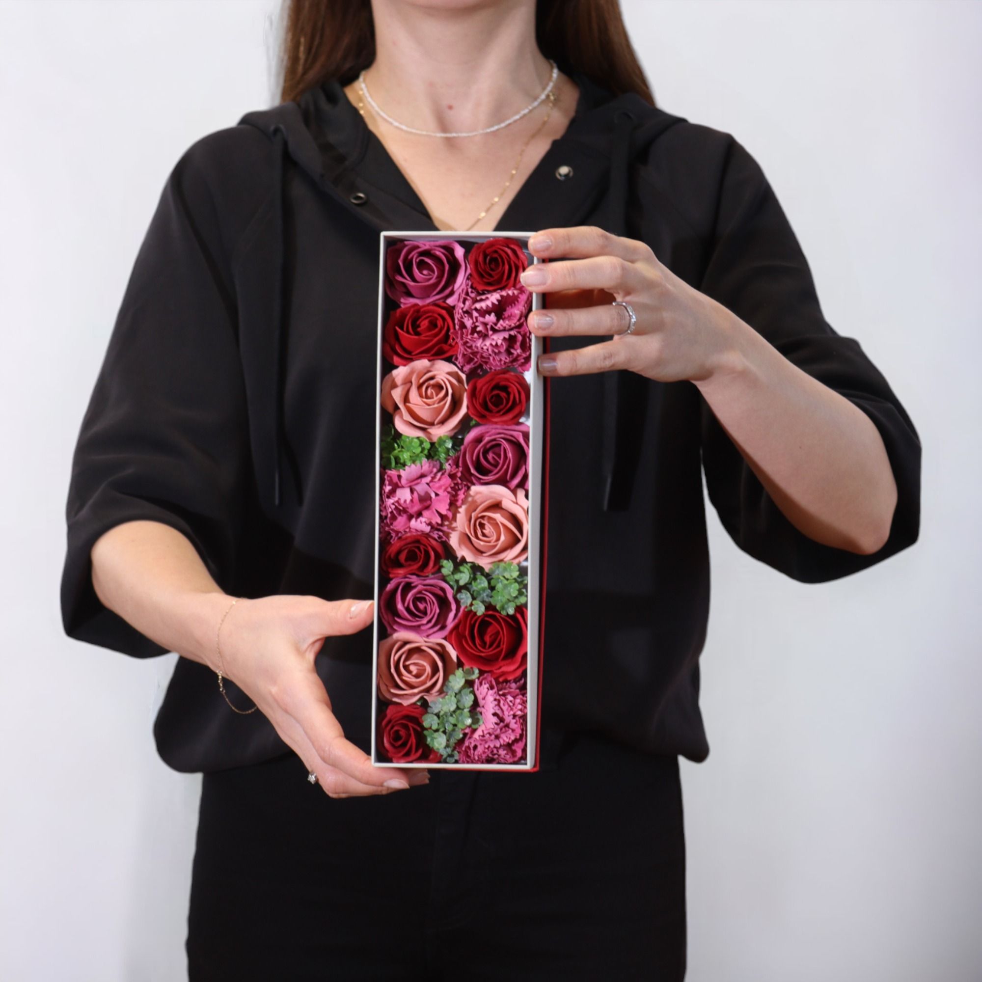 Long Box - Vintage Roses - Soap Flower Gift Round Box